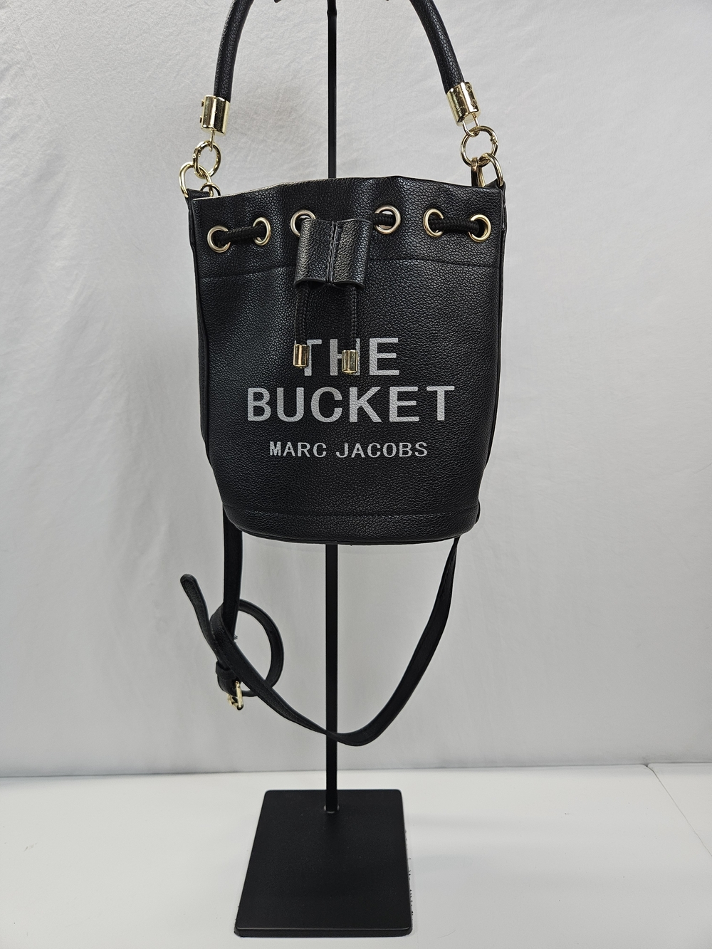 Marc Jacobs The Leather Bucket Bag Black Pebbled Crossbody Purse
